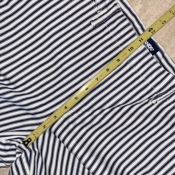 LAND’S END Navy/White Striped jeans, high rise, capri, pockets. 14 - Picture 14 of 17
